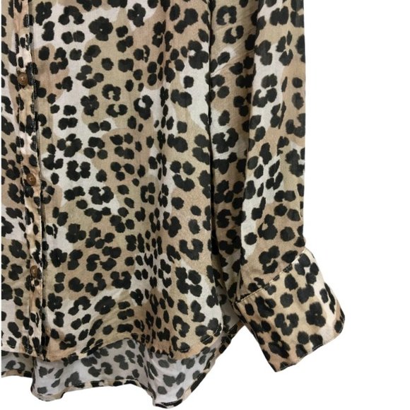 Cloth & Stone | Evereve  Leopard Shirt Tail Button Down, Size Medium - Picture 6 of 12